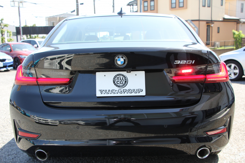 BMW 3シリーズ 320i ﾋﾟｭｱｴﾚｶﾞﾝｽ 首都圏100台限定車 ﾋｰﾀｰ付ﾓｶﾚｻﾞｰ ﾌﾟﾗｽP ｺﾝﾌｫｰﾄP ｽﾃｱﾘﾝｸﾞｻﾎﾟｰﾄ 追従ACC BMWﾗｲﾌﾞｺｯｸﾋﾟｯﾄﾞ第7世代ﾀｯﾁﾊﾟﾈﾙ対応ﾅﾋﾞ360度ｶﾒﾗ 置くだけ充電 LEDﾍｯﾄﾞﾗｲﾄ 電動ﾄﾗﾝｸ 2年保証