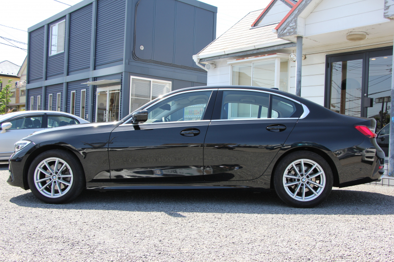 BMW 3シリーズ 320i ﾋﾟｭｱｴﾚｶﾞﾝｽ 首都圏100台限定車 ﾋｰﾀｰ付ﾓｶﾚｻﾞｰ ﾌﾟﾗｽP ｺﾝﾌｫｰﾄP ｽﾃｱﾘﾝｸﾞｻﾎﾟｰﾄ 追従ACC BMWﾗｲﾌﾞｺｯｸﾋﾟｯﾄﾞ第7世代ﾀｯﾁﾊﾟﾈﾙ対応ﾅﾋﾞ360度ｶﾒﾗ 置くだけ充電 LEDﾍｯﾄﾞﾗｲﾄ 電動ﾄﾗﾝｸ 2年保証