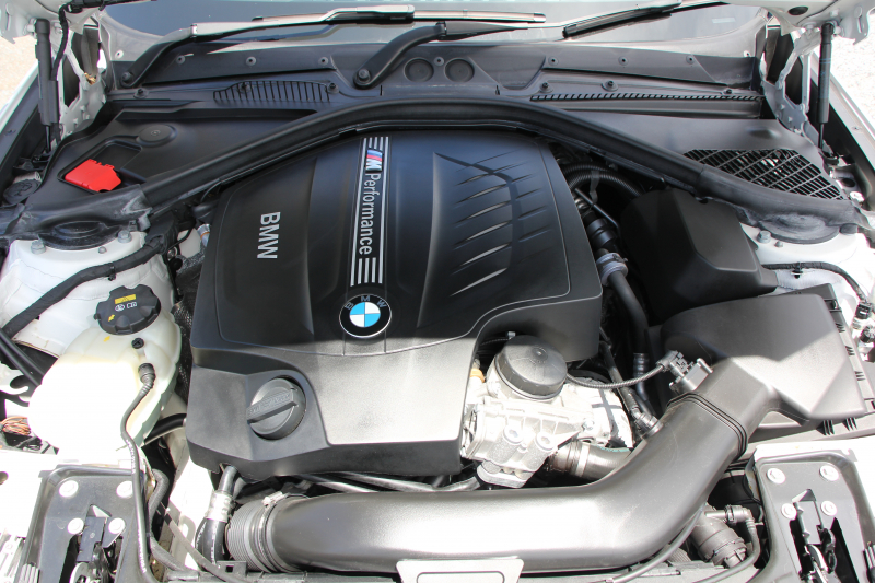 BMW 2シリーズ M235i ｸｰﾍﾟ直6ﾀｰﾎﾞ326馬力 ﾋｰﾀｰ黒革 ｱﾀﾞﾌﾟﾃｨﾌﾞMｻｽ Mｽﾎﾟｰﾂﾌﾞﾚｰｷ Bｶﾒﾗ&ﾘｱPDC 衝突軽減ﾌﾞﾚｰｷ 車線逸脱警告 歩行者警告 ﾌﾞﾚｰｷ付ｸﾙｺﾝ HDDﾅﾋﾞBluetooth接続 ｽﾏｰﾄｷｰ 専用ﾌﾞﾚｰｷ 18AW 2年保証