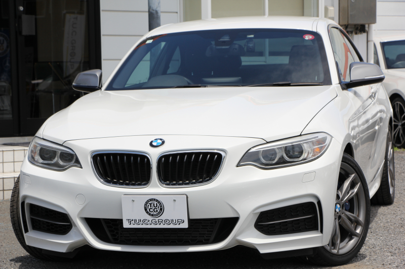 BMW 2シリーズ M235i ｸｰﾍﾟ直6ﾀｰﾎﾞ326馬力 ﾋｰﾀｰ黒革 ｱﾀﾞﾌﾟﾃｨﾌﾞMｻｽ Mｽﾎﾟｰﾂﾌﾞﾚｰｷ Bｶﾒﾗ&ﾘｱPDC 衝突軽減ﾌﾞﾚｰｷ 車線逸脱警告 歩行者警告 ﾌﾞﾚｰｷ付ｸﾙｺﾝ HDDﾅﾋﾞBluetooth接続 ｽﾏｰﾄｷｰ 専用ﾌﾞﾚｰｷ 18AW 2年保証