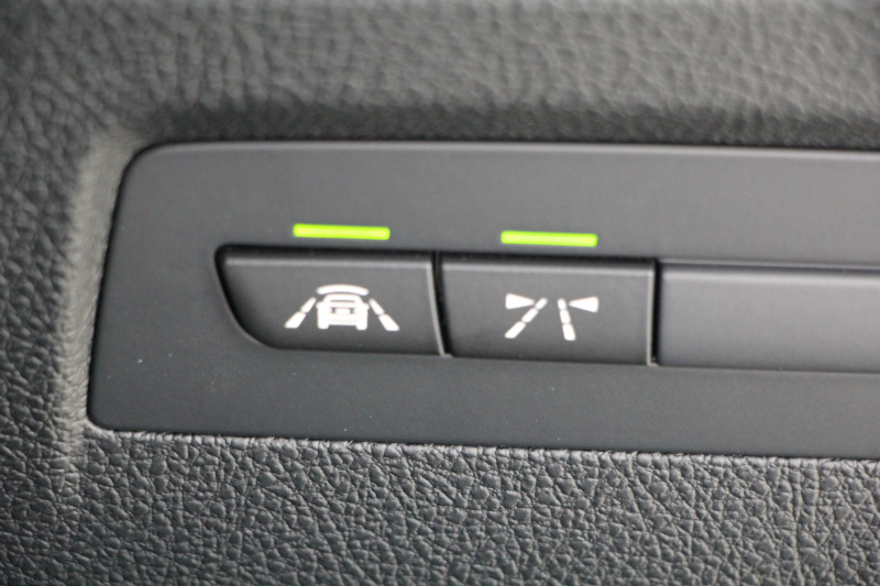 BMW 2シリーズ M235i ｸｰﾍﾟ直6ﾀｰﾎﾞ326馬力 ﾋｰﾀｰ黒革 ｱﾀﾞﾌﾟﾃｨﾌﾞMｻｽ Mｽﾎﾟｰﾂﾌﾞﾚｰｷ Bｶﾒﾗ&ﾘｱPDC 衝突軽減ﾌﾞﾚｰｷ 車線逸脱警告 歩行者警告 ﾌﾞﾚｰｷ付ｸﾙｺﾝ HDDﾅﾋﾞBluetooth接続 ｽﾏｰﾄｷｰ 専用ﾌﾞﾚｰｷ 18AW 2年保証