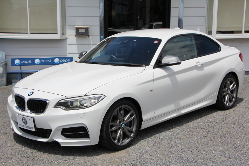 BMW 2シリーズ M235i ｸｰﾍﾟ直6ﾀｰﾎﾞ326馬力 ﾋｰﾀｰ黒革 ｱﾀﾞﾌﾟﾃｨﾌﾞMｻｽ Mｽﾎﾟｰﾂﾌﾞﾚｰｷ Bｶﾒﾗ&ﾘｱPDC 衝突軽減ﾌﾞﾚｰｷ 車線逸脱警告 歩行者警告 ﾌﾞﾚｰｷ付ｸﾙｺﾝ HDDﾅﾋﾞBluetooth接続 ｽﾏｰﾄｷｰ 専用ﾌﾞﾚｰｷ 18AW 2年保証
