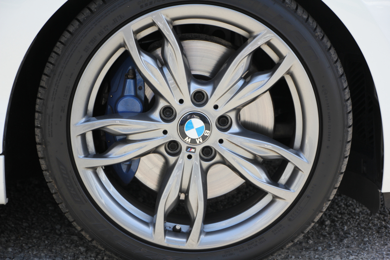 BMW 2シリーズ M235i ｸｰﾍﾟ直6ﾀｰﾎﾞ326馬力 ﾋｰﾀｰ黒革 ｱﾀﾞﾌﾟﾃｨﾌﾞMｻｽ Mｽﾎﾟｰﾂﾌﾞﾚｰｷ Bｶﾒﾗ&ﾘｱPDC 衝突軽減ﾌﾞﾚｰｷ 車線逸脱警告 歩行者警告 ﾌﾞﾚｰｷ付ｸﾙｺﾝ HDDﾅﾋﾞBluetooth接続 ｽﾏｰﾄｷｰ 専用ﾌﾞﾚｰｷ 18AW 2年保証