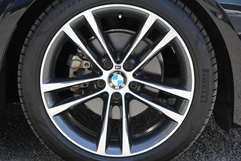 BMW 3シリーズ 320i ｸﾞﾗﾝﾂｰﾘｽﾓ Mｽﾎﾟｰﾂ 後期LCI 新ｴﾝｼﾞﾝ ﾋｰﾀｰ黒革 LEDﾍｯﾄﾞﾗｲﾄ&ﾃｰﾙ 追従ACC ﾚｰﾝﾁｪﾝｼﾞ警告 衝突軽減ﾌﾞﾚｰｷ 車線逸脱警告 歩行者警告 HDDﾅﾋﾞTOPﾋﾞｭｰｶﾒﾗ ｻｲﾄﾞﾋﾞｭｰｶﾒﾗ 電動ﾄﾗﾝｸ ｽﾏｰﾄｷｰ 2年保証