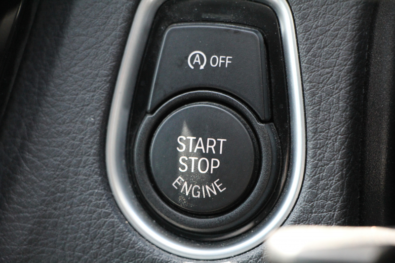 BMW 3シリーズ 320i ｸﾞﾗﾝﾂｰﾘｽﾓ Mｽﾎﾟｰﾂ 後期LCI 新ｴﾝｼﾞﾝ ﾋｰﾀｰ黒革 LEDﾍｯﾄﾞﾗｲﾄ&ﾃｰﾙ 追従ACC ﾚｰﾝﾁｪﾝｼﾞ警告 衝突軽減ﾌﾞﾚｰｷ 車線逸脱警告 歩行者警告 HDDﾅﾋﾞTOPﾋﾞｭｰｶﾒﾗ ｻｲﾄﾞﾋﾞｭｰｶﾒﾗ 電動ﾄﾗﾝｸ ｽﾏｰﾄｷｰ 2年保証