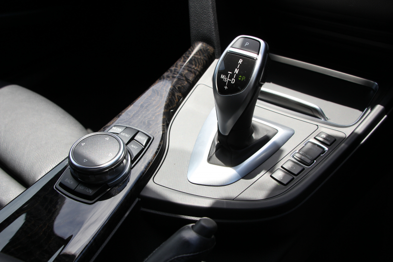 BMW 3シリーズ 320i ｸﾞﾗﾝﾂｰﾘｽﾓ Mｽﾎﾟｰﾂ 後期LCI 新ｴﾝｼﾞﾝ ﾋｰﾀｰ黒革 LEDﾍｯﾄﾞﾗｲﾄ&ﾃｰﾙ 追従ACC ﾚｰﾝﾁｪﾝｼﾞ警告 衝突軽減ﾌﾞﾚｰｷ 車線逸脱警告 歩行者警告 HDDﾅﾋﾞTOPﾋﾞｭｰｶﾒﾗ ｻｲﾄﾞﾋﾞｭｰｶﾒﾗ 電動ﾄﾗﾝｸ ｽﾏｰﾄｷｰ 2年保証