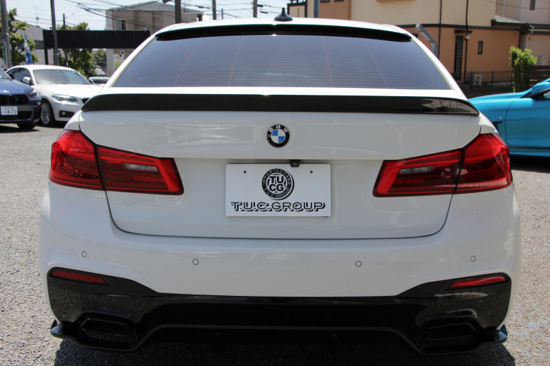 BMW 5シリーズ 530i Mｽﾎﾟｰﾂ ｺﾝﾌｫｰﾄP 高出力 252馬力 全ﾋｰﾀｰ黒革 ﾏｯｻｰｼﾞｱｸﾃｨﾌﾞﾍﾞﾝﾁﾚｰｼｮﾝ ｺﾝﾌｫｰﾄｼｰﾄ 追従ACC ｽﾃｱﾘﾝｸﾞｻﾎﾟｰﾄ LEDﾍｯﾄﾞﾗｲﾄ ｵｰﾄﾊｲﾋﾞｰﾑ ﾀｯﾁ画面ﾅﾋﾞTV 360度ﾊﾟﾉﾗﾏｶﾒﾗ 電動ﾄﾗﾝｸ 前後ｴｱﾛ ﾌﾞﾗｯｸ19AW 2年保証