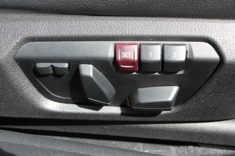 BMW 2シリーズ M235i ｸｰﾍﾟ1ｵｰﾅ 直6ﾀｰﾎﾞ326馬力 ﾋｰﾀｰ黒革 Mﾊﾟﾌｫｰﾏﾝｽﾘｯﾌﾟ&ｲﾝﾃﾘｱ BBS18AW ｱﾀﾞﾌﾟﾃｨﾌﾞMｻｽ Mｽﾎﾟｰﾂﾌﾞﾚｰｷ Bｶﾒﾗ&ﾘｱPDC 衝突軽減ﾌﾞﾚｰｷ 車線逸脱警告 歩行者警告 ﾌﾞﾚｰｷ付ｸﾙｺﾝ HDDﾅﾋﾞBluetooth接続 ｽﾏｰﾄｷｰ 専用ﾌﾞﾚｰｷ 2年保証