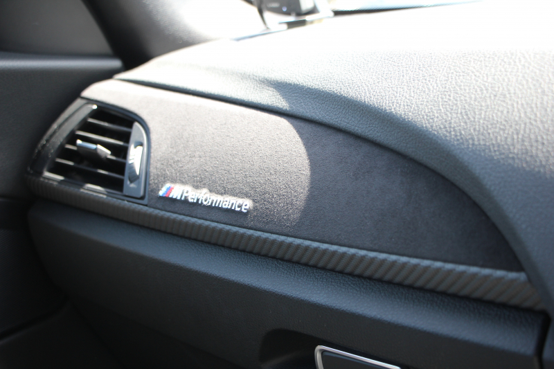 BMW 2シリーズ M235i ｸｰﾍﾟ1ｵｰﾅ 直6ﾀｰﾎﾞ326馬力 ﾋｰﾀｰ黒革 Mﾊﾟﾌｫｰﾏﾝｽﾘｯﾌﾟ&ｲﾝﾃﾘｱ BBS18AW ｱﾀﾞﾌﾟﾃｨﾌﾞMｻｽ Mｽﾎﾟｰﾂﾌﾞﾚｰｷ Bｶﾒﾗ&ﾘｱPDC 衝突軽減ﾌﾞﾚｰｷ 車線逸脱警告 歩行者警告 ﾌﾞﾚｰｷ付ｸﾙｺﾝ HDDﾅﾋﾞBluetooth接続 ｽﾏｰﾄｷｰ 専用ﾌﾞﾚｰｷ 2年保証