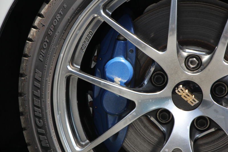 BMW 2シリーズ M235i ｸｰﾍﾟ1ｵｰﾅ 直6ﾀｰﾎﾞ326馬力 ﾋｰﾀｰ黒革 Mﾊﾟﾌｫｰﾏﾝｽﾘｯﾌﾟ&ｲﾝﾃﾘｱ BBS18AW ｱﾀﾞﾌﾟﾃｨﾌﾞMｻｽ Mｽﾎﾟｰﾂﾌﾞﾚｰｷ Bｶﾒﾗ&ﾘｱPDC 衝突軽減ﾌﾞﾚｰｷ 車線逸脱警告 歩行者警告 ﾌﾞﾚｰｷ付ｸﾙｺﾝ HDDﾅﾋﾞBluetooth接続 ｽﾏｰﾄｷｰ 専用ﾌﾞﾚｰｷ 2年保証