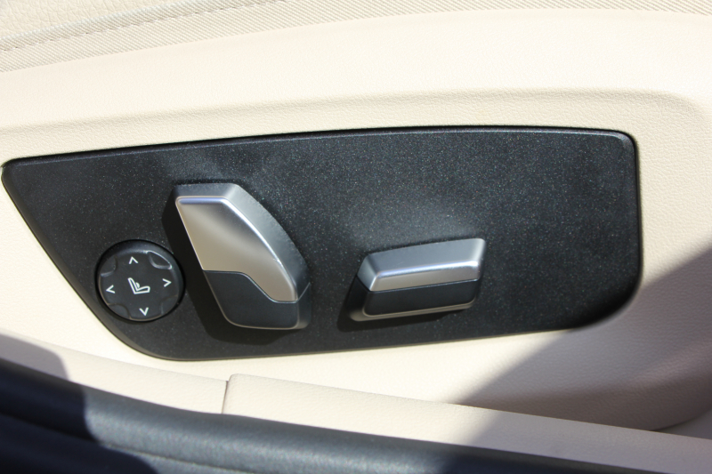 BMW 5シリーズ 530i ﾗｸﾞｼﾞｭｱﾘｰ ﾃﾞﾋﾞｭｰP 真珠色 ｷｬﾝﾍﾞﾗﾍﾞｰｼﾞｭ革 HUD ｿﾌﾄｸﾛｰｽﾞﾄﾞｱ ｼﾞｪｽﾁｬｰC 全ﾋｰﾀｰ 追従ACC ｽﾃｱﾘﾝｸﾞｻﾎﾟｰﾄ ﾀｯﾁ画面HDDﾅﾋﾞTV 360度ｶﾒﾗ LEDﾍｯﾄﾞﾗｲﾄ 電動ﾄﾗﾝｸ 2年保証