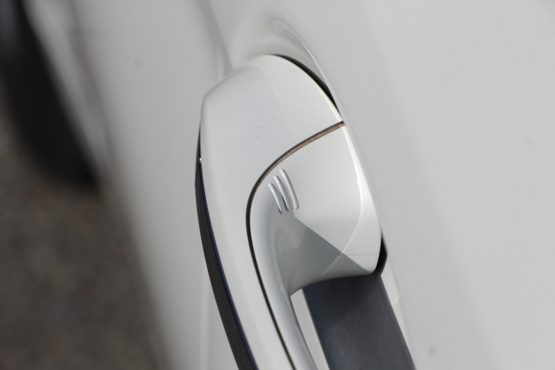 BMW 5シリーズ 530i ﾗｸﾞｼﾞｭｱﾘｰ ﾃﾞﾋﾞｭｰP 真珠色 ｷｬﾝﾍﾞﾗﾍﾞｰｼﾞｭ革 HUD ｿﾌﾄｸﾛｰｽﾞﾄﾞｱ ｼﾞｪｽﾁｬｰC 全ﾋｰﾀｰ 追従ACC ｽﾃｱﾘﾝｸﾞｻﾎﾟｰﾄ ﾀｯﾁ画面HDDﾅﾋﾞTV 360度ｶﾒﾗ LEDﾍｯﾄﾞﾗｲﾄ 電動ﾄﾗﾝｸ 2年保証