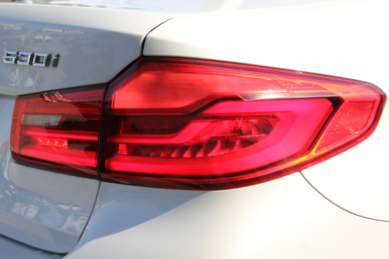 BMW 5シリーズ 530i ﾗｸﾞｼﾞｭｱﾘｰ ﾃﾞﾋﾞｭｰP 真珠色 ｷｬﾝﾍﾞﾗﾍﾞｰｼﾞｭ革 HUD ｿﾌﾄｸﾛｰｽﾞﾄﾞｱ ｼﾞｪｽﾁｬｰC 全ﾋｰﾀｰ 追従ACC ｽﾃｱﾘﾝｸﾞｻﾎﾟｰﾄ ﾀｯﾁ画面HDDﾅﾋﾞTV 360度ｶﾒﾗ LEDﾍｯﾄﾞﾗｲﾄ 電動ﾄﾗﾝｸ 2年保証