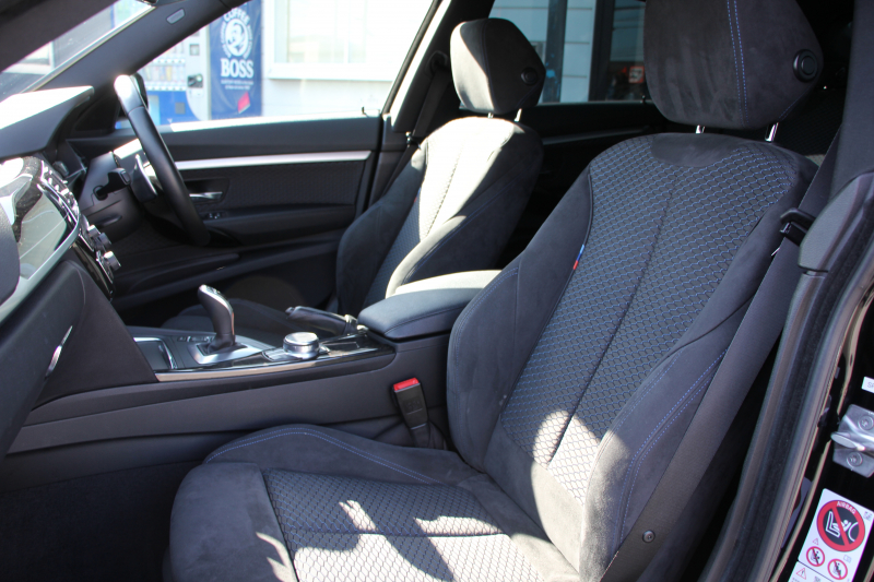 BMW 3シリーズ 320i ｸﾞﾗﾝﾂｰﾘｽﾓ Mｽﾎﾟｰﾂ 後期LCI 新ｴﾝｼﾞﾝ LEDﾍｯﾄﾞﾗｲﾄ&ﾃｰﾙ 追従ACC ﾚｰﾝﾁｪﾝｼﾞ警告 衝突軽減ﾌﾞﾚｰｷ 車線逸脱警告 歩行者警告 HDDﾅﾋﾞTOPﾋﾞｭｰｶﾒﾗ ｻｲﾄﾞﾋﾞｭｰｶﾒﾗ 電動ﾄﾗﾝｸ ｽﾏｰﾄｷｰ 2年保証