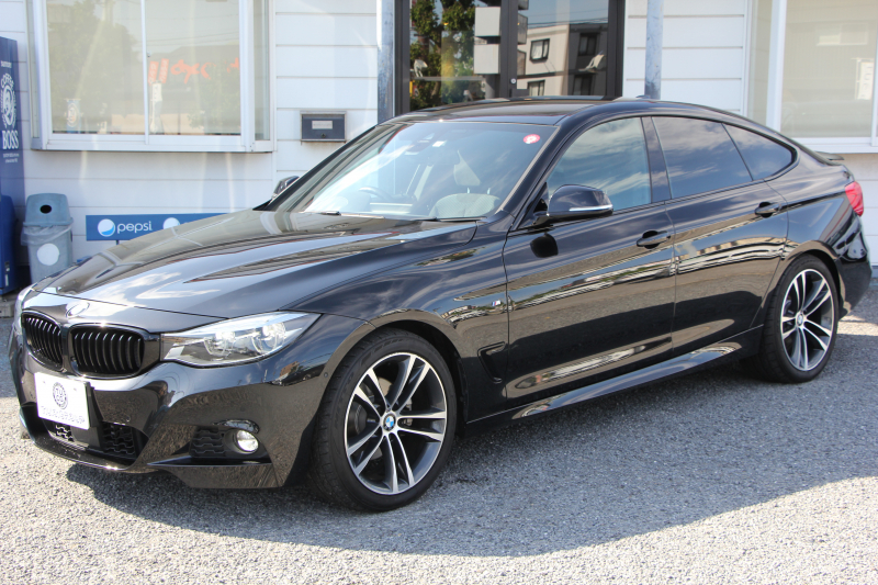BMW 3シリーズ 320i ｸﾞﾗﾝﾂｰﾘｽﾓ Mｽﾎﾟｰﾂ 後期LCI 新ｴﾝｼﾞﾝ LEDﾍｯﾄﾞﾗｲﾄ&ﾃｰﾙ 追従ACC ﾚｰﾝﾁｪﾝｼﾞ警告 衝突軽減ﾌﾞﾚｰｷ 車線逸脱警告 歩行者警告 HDDﾅﾋﾞTOPﾋﾞｭｰｶﾒﾗ ｻｲﾄﾞﾋﾞｭｰｶﾒﾗ 電動ﾄﾗﾝｸ ｽﾏｰﾄｷｰ 2年保証