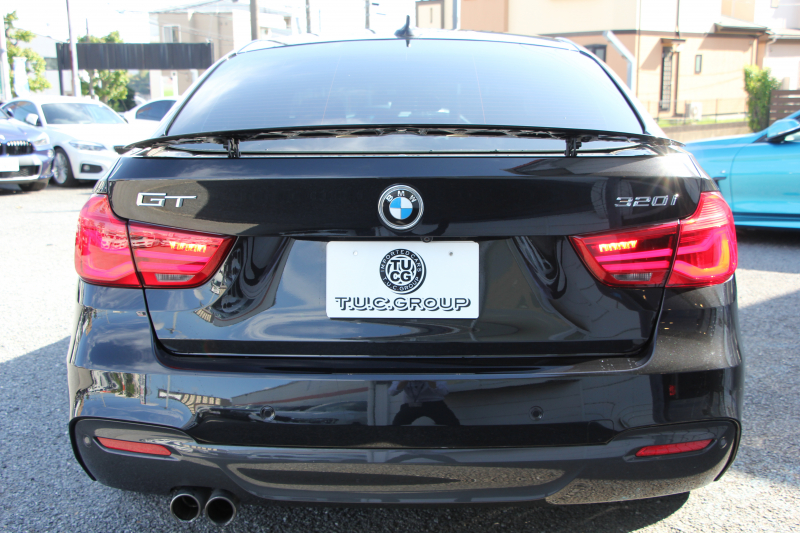 BMW 3シリーズ 320i ｸﾞﾗﾝﾂｰﾘｽﾓ Mｽﾎﾟｰﾂ 後期LCI 新ｴﾝｼﾞﾝ LEDﾍｯﾄﾞﾗｲﾄ&ﾃｰﾙ 追従ACC ﾚｰﾝﾁｪﾝｼﾞ警告 衝突軽減ﾌﾞﾚｰｷ 車線逸脱警告 歩行者警告 HDDﾅﾋﾞTOPﾋﾞｭｰｶﾒﾗ ｻｲﾄﾞﾋﾞｭｰｶﾒﾗ 電動ﾄﾗﾝｸ ｽﾏｰﾄｷｰ 2年保証