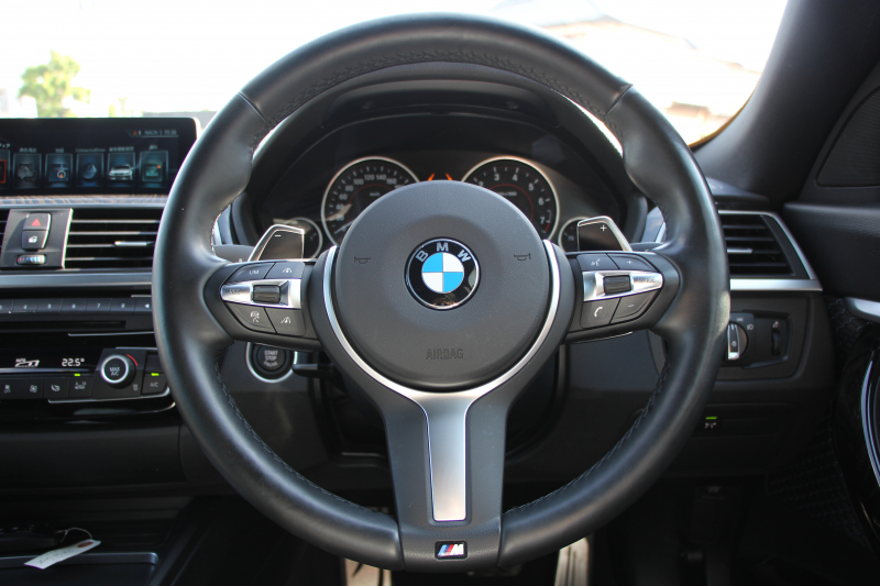 BMW 3シリーズ 320i ｸﾞﾗﾝﾂｰﾘｽﾓ Mｽﾎﾟｰﾂ 後期LCI 新ｴﾝｼﾞﾝ LEDﾍｯﾄﾞﾗｲﾄ&ﾃｰﾙ 追従ACC ﾚｰﾝﾁｪﾝｼﾞ警告 衝突軽減ﾌﾞﾚｰｷ 車線逸脱警告 歩行者警告 HDDﾅﾋﾞTOPﾋﾞｭｰｶﾒﾗ ｻｲﾄﾞﾋﾞｭｰｶﾒﾗ 電動ﾄﾗﾝｸ ｽﾏｰﾄｷｰ 2年保証