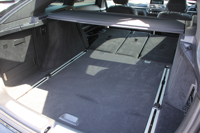 BMW 3シリーズ 320i ｸﾞﾗﾝﾂｰﾘｽﾓ Mｽﾎﾟｰﾂ 後期LCI 新ｴﾝｼﾞﾝ LEDﾍｯﾄﾞﾗｲﾄ&ﾃｰﾙ 追従ACC ﾚｰﾝﾁｪﾝｼﾞ警告 衝突軽減ﾌﾞﾚｰｷ 車線逸脱警告 歩行者警告 HDDﾅﾋﾞTOPﾋﾞｭｰｶﾒﾗ ｻｲﾄﾞﾋﾞｭｰｶﾒﾗ 電動ﾄﾗﾝｸ ｽﾏｰﾄｷｰ 2年保証