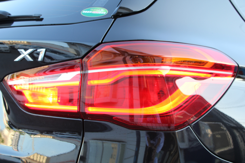 BMW X1 Xdrive18d Xﾗｲﾝ ﾊｲﾗｲﾝ 変更後ﾀｯﾁ画面ﾅﾋﾞﾋｰﾀｰ茶革 電動ｼｰﾄ&ﾒﾓﾘｰ 追従ACC HUD LEDﾍｯﾄﾞﾗｲﾄ ｺﾝﾌｫｰﾄP 電動ﾘｱｹﾞｰﾄ ｽﾏｰﾄｷｰ 衝突軽減ﾌﾞﾚｰｷ 車線逸脱警告 歩行者警告 Pｱｼｽﾄ 2年保証