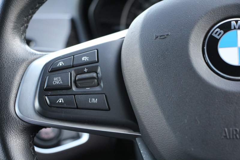 BMW X1 Xdrive18d Xﾗｲﾝ ﾊｲﾗｲﾝ 変更後ﾀｯﾁ画面ﾅﾋﾞﾋｰﾀｰ茶革 電動ｼｰﾄ&ﾒﾓﾘｰ 追従ACC HUD LEDﾍｯﾄﾞﾗｲﾄ ｺﾝﾌｫｰﾄP 電動ﾘｱｹﾞｰﾄ ｽﾏｰﾄｷｰ 衝突軽減ﾌﾞﾚｰｷ 車線逸脱警告 歩行者警告 Pｱｼｽﾄ 2年保証