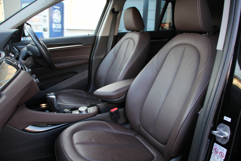 BMW X1 Xdrive18d Xﾗｲﾝ ﾊｲﾗｲﾝ 変更後ﾀｯﾁ画面ﾅﾋﾞﾋｰﾀｰ茶革 電動ｼｰﾄ&ﾒﾓﾘｰ 追従ACC HUD LEDﾍｯﾄﾞﾗｲﾄ ｺﾝﾌｫｰﾄP 電動ﾘｱｹﾞｰﾄ ｽﾏｰﾄｷｰ 衝突軽減ﾌﾞﾚｰｷ 車線逸脱警告 歩行者警告 Pｱｼｽﾄ 2年保証