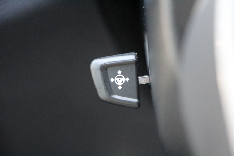 BMW 5シリーズ 530i ﾂｰﾘﾝｸﾞﾌﾞﾗｯｸｱｳﾄ 特別仕様車 1ｵｰﾅ 高出力 ﾅｲﾄﾌﾞﾙｰﾚｻﾞｰ 可変ｻｽ HUD ﾊｰﾏﾝｶｰﾄﾞﾝ 追従ACC ｽﾃｱﾘﾝｸﾞｻﾎﾟｰﾄ ﾀｯﾁ画面HDDﾅﾋﾞTV LEDﾍｯﾄﾞﾗｲﾄ ｵｰﾄﾊｲﾋﾞｰﾑ 電動ﾘｱｹﾞｰﾄ 360度ｶﾒﾗ 全席ﾋｰﾀｰ ﾌﾞﾗｯｸ19AW 2年保証