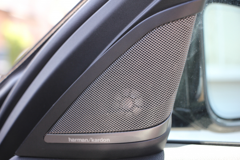 BMW 5シリーズ 530i ﾂｰﾘﾝｸﾞﾌﾞﾗｯｸｱｳﾄ 特別仕様車 1ｵｰﾅ 高出力 ﾅｲﾄﾌﾞﾙｰﾚｻﾞｰ 可変ｻｽ HUD ﾊｰﾏﾝｶｰﾄﾞﾝ 追従ACC ｽﾃｱﾘﾝｸﾞｻﾎﾟｰﾄ ﾀｯﾁ画面HDDﾅﾋﾞTV LEDﾍｯﾄﾞﾗｲﾄ ｵｰﾄﾊｲﾋﾞｰﾑ 電動ﾘｱｹﾞｰﾄ 360度ｶﾒﾗ 全席ﾋｰﾀｰ ﾌﾞﾗｯｸ19AW 2年保証