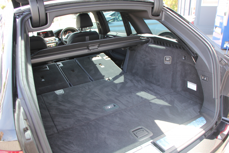 BMW 5シリーズ 530i ﾂｰﾘﾝｸﾞﾌﾞﾗｯｸｱｳﾄ 特別仕様車 1ｵｰﾅ 高出力 ﾅｲﾄﾌﾞﾙｰﾚｻﾞｰ 可変ｻｽ HUD ﾊｰﾏﾝｶｰﾄﾞﾝ 追従ACC ｽﾃｱﾘﾝｸﾞｻﾎﾟｰﾄ ﾀｯﾁ画面HDDﾅﾋﾞTV LEDﾍｯﾄﾞﾗｲﾄ ｵｰﾄﾊｲﾋﾞｰﾑ 電動ﾘｱｹﾞｰﾄ 360度ｶﾒﾗ 全席ﾋｰﾀｰ ﾌﾞﾗｯｸ19AW 2年保証