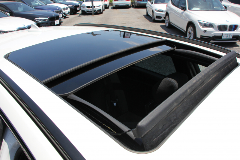 BMW 3シリーズ 320d ﾂｰﾘﾝｸﾞMｽﾎﾟｰﾂ 後期 ﾊﾟﾉﾗﾏｻﾝﾙｰﾌ 液晶ﾒｰﾀｰ 後席ﾓﾆﾀｰ LEDﾍｯﾄﾞﾗｲﾄ&ﾃｰﾙ 追従ACC ﾚｰﾝﾁｪﾝｼﾞ警告 ﾌﾙｾｸﾞTV ﾀｯﾁ画面HDDﾅﾋﾞHi-fiｽﾋﾟｰｶｰ 電動ﾄﾗﾝｸ Mﾊﾟﾌｫｰﾏﾝｽｽﾎﾟｲﾗｰ 衝突軽減ﾌﾞﾚｰｷ 車線逸脱警告 歩行者警告 2年保証