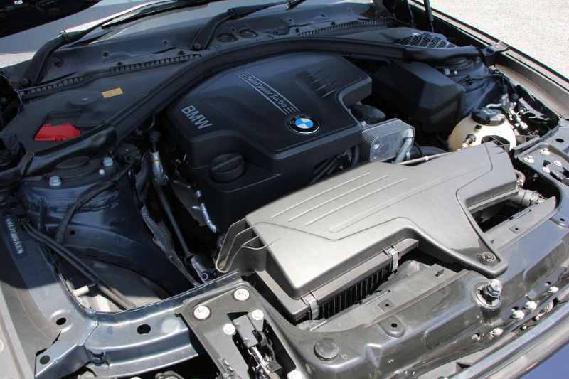 BMW 3シリーズ 320i ｸﾞﾗﾝﾂｰﾘｽﾓ ﾗｸﾞｼﾞｭｱﾘｰ 1ｵｰﾅ 追従ACC ﾋｰﾀｰ茶革 衝突軽減ﾌﾞﾚｰｷ 車線逸脱警告 歩行者警告 ﾀｯﾁﾊﾟｯﾄﾞ対応iﾄﾞﾗｲﾌﾞHDDﾅﾋﾞBｶﾒﾗ 電動ﾄﾗﾝｸ ｽﾏｰﾄｷｰ Bluetooth接続 ｸﾛｰﾑﾗｲﾝｴｸｽﾃﾘｱ 2年保証