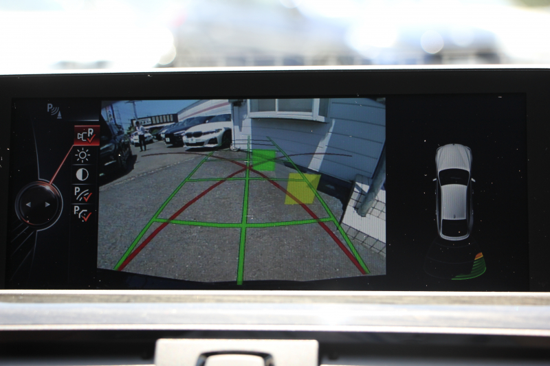 BMW 3シリーズ 320i ｸﾞﾗﾝﾂｰﾘｽﾓ ﾗｸﾞｼﾞｭｱﾘｰ 1ｵｰﾅ 追従ACC ﾋｰﾀｰ茶革 衝突軽減ﾌﾞﾚｰｷ 車線逸脱警告 歩行者警告 ﾀｯﾁﾊﾟｯﾄﾞ対応iﾄﾞﾗｲﾌﾞHDDﾅﾋﾞBｶﾒﾗ 電動ﾄﾗﾝｸ ｽﾏｰﾄｷｰ Bluetooth接続 ｸﾛｰﾑﾗｲﾝｴｸｽﾃﾘｱ 2年保証