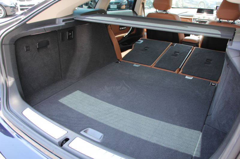 BMW 3シリーズ 320i ｸﾞﾗﾝﾂｰﾘｽﾓ ﾗｸﾞｼﾞｭｱﾘｰ 1ｵｰﾅ 追従ACC ﾋｰﾀｰ茶革 衝突軽減ﾌﾞﾚｰｷ 車線逸脱警告 歩行者警告 ﾀｯﾁﾊﾟｯﾄﾞ対応iﾄﾞﾗｲﾌﾞHDDﾅﾋﾞBｶﾒﾗ 電動ﾄﾗﾝｸ ｽﾏｰﾄｷｰ Bluetooth接続 ｸﾛｰﾑﾗｲﾝｴｸｽﾃﾘｱ 2年保証