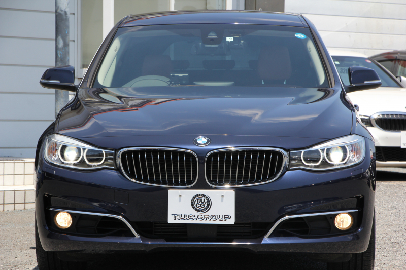 BMW 3シリーズ 320i ｸﾞﾗﾝﾂｰﾘｽﾓ ﾗｸﾞｼﾞｭｱﾘｰ 1ｵｰﾅ 追従ACC ﾋｰﾀｰ茶革 衝突軽減ﾌﾞﾚｰｷ 車線逸脱警告 歩行者警告 ﾀｯﾁﾊﾟｯﾄﾞ対応iﾄﾞﾗｲﾌﾞHDDﾅﾋﾞBｶﾒﾗ 電動ﾄﾗﾝｸ ｽﾏｰﾄｷｰ Bluetooth接続 ｸﾛｰﾑﾗｲﾝｴｸｽﾃﾘｱ 2年保証