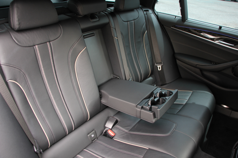 BMW 5シリーズ 530i ﾂｰﾘﾝｸﾞMｽﾎﾟｰﾂ 高出力 252馬力 ﾊﾟﾉﾗﾏｻﾝﾙｰﾌ 全ﾋｰﾀｰ黒革 HUD ﾜｲﾔﾚｽ充電 ｼﾞｪｽﾁｬｰC 追従ACC ｽﾃｱﾘﾝｸﾞｻﾎﾟｰﾄ ﾀｯﾁ画面HDDﾅﾋﾞTV 360度ｶﾒﾗ 電動ﾄﾗﾝｸ LEDﾍｯﾄﾞﾗｲﾄ 2年保証