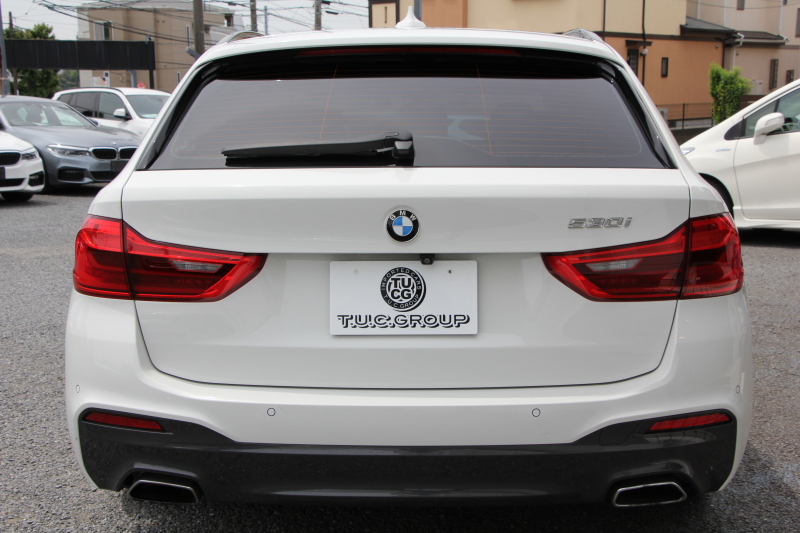 BMW 5シリーズ 530i ﾂｰﾘﾝｸﾞMｽﾎﾟｰﾂ 高出力 252馬力 ﾊﾟﾉﾗﾏｻﾝﾙｰﾌ 全ﾋｰﾀｰ黒革 HUD ﾜｲﾔﾚｽ充電 ｼﾞｪｽﾁｬｰC 追従ACC ｽﾃｱﾘﾝｸﾞｻﾎﾟｰﾄ ﾀｯﾁ画面HDDﾅﾋﾞTV 360度ｶﾒﾗ 電動ﾄﾗﾝｸ LEDﾍｯﾄﾞﾗｲﾄ 2年保証