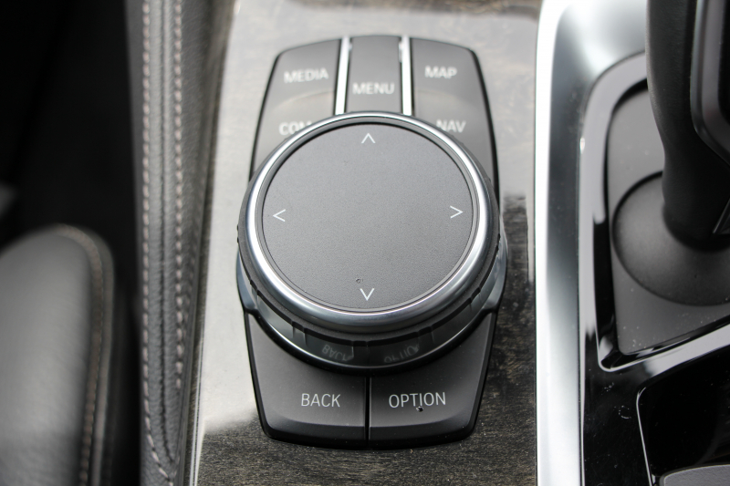 BMW 5シリーズ 530i ﾂｰﾘﾝｸﾞMｽﾎﾟｰﾂ 高出力 252馬力 ﾊﾟﾉﾗﾏｻﾝﾙｰﾌ 全ﾋｰﾀｰ黒革 HUD ﾜｲﾔﾚｽ充電 ｼﾞｪｽﾁｬｰC 追従ACC ｽﾃｱﾘﾝｸﾞｻﾎﾟｰﾄ ﾀｯﾁ画面HDDﾅﾋﾞTV 360度ｶﾒﾗ 電動ﾄﾗﾝｸ LEDﾍｯﾄﾞﾗｲﾄ 2年保証