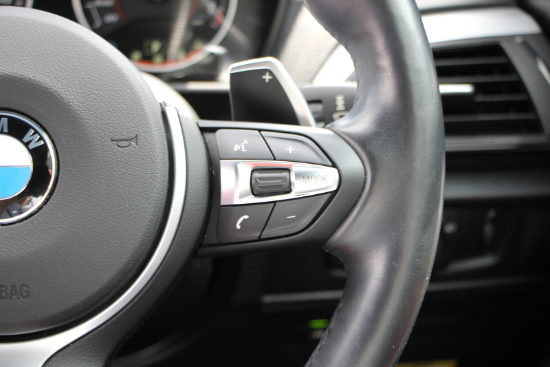 BMW 2シリーズ M235i ｸｰﾍﾟ直6ﾀｰﾎﾞ326馬力 ﾋｰﾀｰ赤革 ｱﾀﾞﾌﾟﾃｨﾌﾞMｻｽ Mﾊﾟﾌｫｰﾏﾝｽ前後ｴｱﾛ ﾌﾙｾｸﾞTV Bｶﾒﾗ&ﾘｱPDC 衝突軽減ﾌﾞﾚｰｷ 車線逸脱警告 歩行者警告 ﾌﾞﾚｰｷ付ｸﾙｺﾝ ﾊﾟﾄﾞﾙｼﾌﾄ 8速AT ﾀｯﾁﾊﾟｯﾄﾞ対応HDDﾅﾋﾞ2年保証