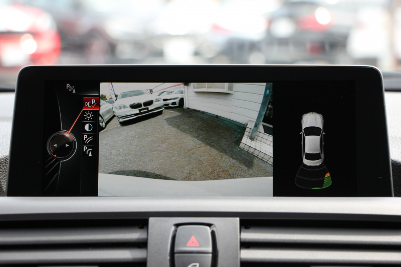 BMW 2シリーズ M235i ｸｰﾍﾟ直6ﾀｰﾎﾞ326馬力 ﾋｰﾀｰ赤革 ｱﾀﾞﾌﾟﾃｨﾌﾞMｻｽ Mﾊﾟﾌｫｰﾏﾝｽ前後ｴｱﾛ ﾌﾙｾｸﾞTV Bｶﾒﾗ&ﾘｱPDC 衝突軽減ﾌﾞﾚｰｷ 車線逸脱警告 歩行者警告 ﾌﾞﾚｰｷ付ｸﾙｺﾝ ﾊﾟﾄﾞﾙｼﾌﾄ 8速AT ﾀｯﾁﾊﾟｯﾄﾞ対応HDDﾅﾋﾞ2年保証