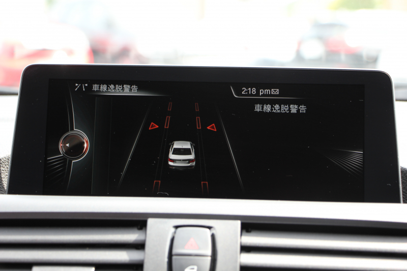 BMW 2シリーズ M235i ｸｰﾍﾟ直6ﾀｰﾎﾞ326馬力 ﾋｰﾀｰ赤革 ｱﾀﾞﾌﾟﾃｨﾌﾞMｻｽ Mﾊﾟﾌｫｰﾏﾝｽ前後ｴｱﾛ ﾌﾙｾｸﾞTV Bｶﾒﾗ&ﾘｱPDC 衝突軽減ﾌﾞﾚｰｷ 車線逸脱警告 歩行者警告 ﾌﾞﾚｰｷ付ｸﾙｺﾝ ﾊﾟﾄﾞﾙｼﾌﾄ 8速AT ﾀｯﾁﾊﾟｯﾄﾞ対応HDDﾅﾋﾞ2年保証