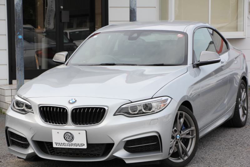 BMW 2シリーズ M235i ｸｰﾍﾟ直6ﾀｰﾎﾞ326馬力 ﾋｰﾀｰ黒革 ｱﾀﾞﾌﾟﾃｨﾌﾞMｻｽ Mｽﾎﾟｰﾂﾌﾞﾚｰｷ Bｶﾒﾗ&ﾘｱPDC 衝突軽減ﾌﾞﾚｰｷ 車線逸脱警告 歩行者警告 ﾌﾞﾚｰｷ付ｸﾙｺﾝ HDDﾅﾋﾞBluetooth接続 ｽﾏｰﾄｷｰ 専用ﾌﾞﾚｰｷ 18AW 2年保証