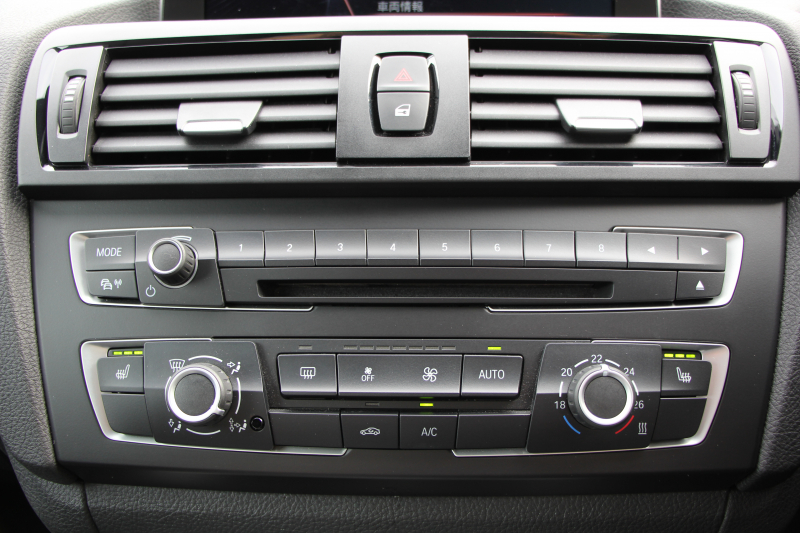 BMW 2シリーズ M235i ｸｰﾍﾟ直6ﾀｰﾎﾞ326馬力 ﾋｰﾀｰ黒革 ｱﾀﾞﾌﾟﾃｨﾌﾞMｻｽ Mｽﾎﾟｰﾂﾌﾞﾚｰｷ Bｶﾒﾗ&ﾘｱPDC 衝突軽減ﾌﾞﾚｰｷ 車線逸脱警告 歩行者警告 ﾌﾞﾚｰｷ付ｸﾙｺﾝ HDDﾅﾋﾞBluetooth接続 ｽﾏｰﾄｷｰ 専用ﾌﾞﾚｰｷ 18AW 2年保証