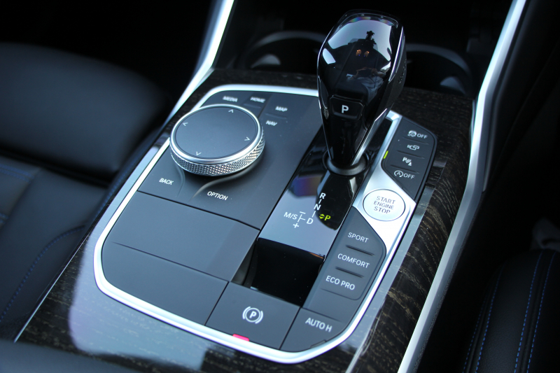 BMW 3シリーズ 330i Mｽﾎﾟｰﾂ ｲﾉﾍﾞｰｼｮﾝ&ﾃﾞﾋﾞｭｰ&ｺﾝﾌｫｰﾄP 高出力 258馬力 ﾚｰｻﾞｰLEDﾗｲﾄ HUD ｼﾞｪｽﾁｬｰC ﾋｰﾀｰ黒革 電動ﾄﾗﾝｸ Hifiｽﾋﾟｰｶｰ 360度ｶﾒﾗ ﾚｲｽﾞVMF19AW ﾋﾞﾙｼｭﾀｲﾝEVOS車高調 追従ACC ｽﾃｱﾘﾝｸﾞｻﾎﾟｰﾄ ﾀｯﾁﾊﾟﾈﾙﾅﾋﾞ2年保証