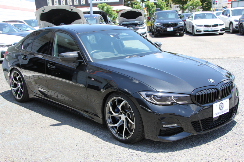 BMW 3シリーズ 330i Mｽﾎﾟｰﾂ ｲﾉﾍﾞｰｼｮﾝ&ﾃﾞﾋﾞｭｰ&ｺﾝﾌｫｰﾄP 高出力 258馬力 ﾚｰｻﾞｰLEDﾗｲﾄ HUD ｼﾞｪｽﾁｬｰC ﾋｰﾀｰ黒革 電動ﾄﾗﾝｸ Hifiｽﾋﾟｰｶｰ 360度ｶﾒﾗ ﾚｲｽﾞVMF19AW ﾋﾞﾙｼｭﾀｲﾝEVOS車高調 追従ACC ｽﾃｱﾘﾝｸﾞｻﾎﾟｰﾄ ﾀｯﾁﾊﾟﾈﾙﾅﾋﾞ2年保証