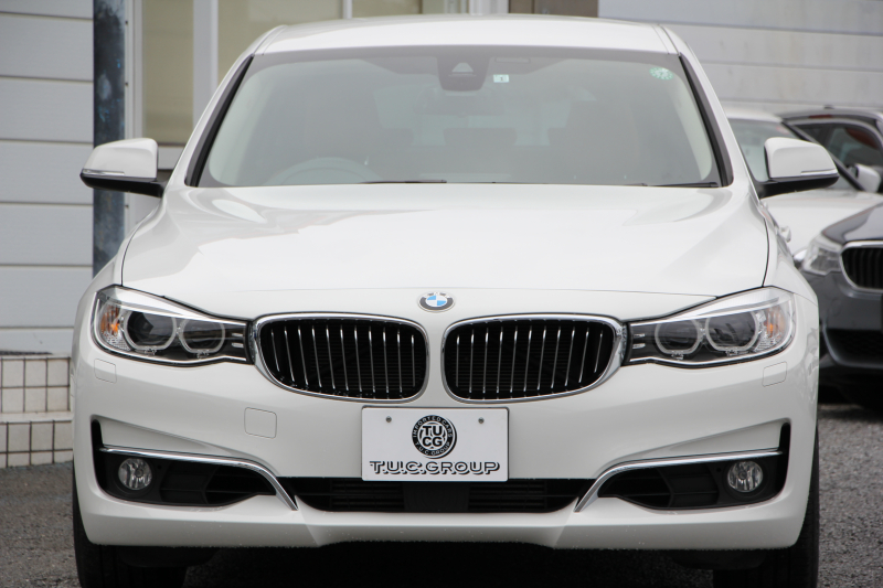 BMW 3シリーズ 320i ｸﾞﾗﾝﾂｰﾘｽﾓ ﾗｸﾞｼﾞｭｱﾘｰ☆期間限定掲載☆追従ACC ﾋｰﾀｰ茶革 衝突軽減ﾌﾞﾚｰｷ 車線逸脱警告 歩行者警告 ﾌﾙｾｸﾞTV ﾀｯﾁﾊﾟｯﾄﾞ対応iﾄﾞﾗｲﾌﾞHDDﾅﾋﾞBｶﾒﾗ 電動ﾄﾗﾝｸ ｽﾏｰﾄｷｰ Bluetooth接続 ｸﾛｰﾑﾗｲﾝｴｸｽﾃﾘｱ 2年保証
