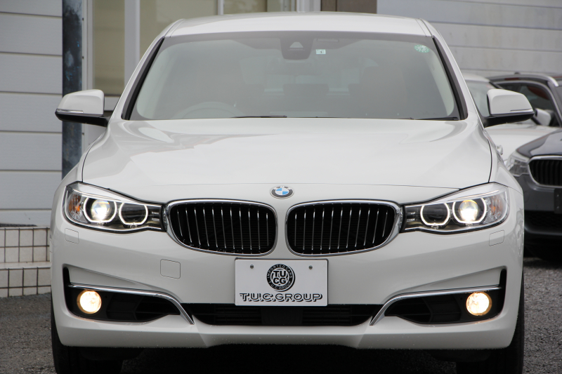 BMW 3シリーズ 320i ｸﾞﾗﾝﾂｰﾘｽﾓ ﾗｸﾞｼﾞｭｱﾘｰ☆期間限定掲載☆追従ACC ﾋｰﾀｰ茶革 衝突軽減ﾌﾞﾚｰｷ 車線逸脱警告 歩行者警告 ﾌﾙｾｸﾞTV ﾀｯﾁﾊﾟｯﾄﾞ対応iﾄﾞﾗｲﾌﾞHDDﾅﾋﾞBｶﾒﾗ 電動ﾄﾗﾝｸ ｽﾏｰﾄｷｰ Bluetooth接続 ｸﾛｰﾑﾗｲﾝｴｸｽﾃﾘｱ 2年保証