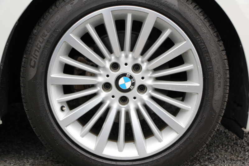 BMW 3シリーズ 320i ｸﾞﾗﾝﾂｰﾘｽﾓ ﾗｸﾞｼﾞｭｱﾘｰ☆期間限定掲載☆追従ACC ﾋｰﾀｰ茶革 衝突軽減ﾌﾞﾚｰｷ 車線逸脱警告 歩行者警告 ﾌﾙｾｸﾞTV ﾀｯﾁﾊﾟｯﾄﾞ対応iﾄﾞﾗｲﾌﾞHDDﾅﾋﾞBｶﾒﾗ 電動ﾄﾗﾝｸ ｽﾏｰﾄｷｰ Bluetooth接続 ｸﾛｰﾑﾗｲﾝｴｸｽﾃﾘｱ 2年保証