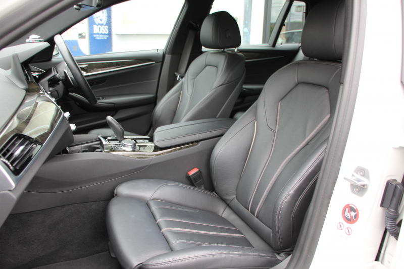 BMW 5シリーズ 540i Xdrive ﾂｰﾘﾝｸﾞMｽﾎﾟｰﾂ ﾃﾞﾋﾞｭｰP 4WD☆期間限定掲載☆直6ﾀｰﾎﾞ340馬力  全ﾋｰﾀｰ黒革 ｿﾌﾄｸﾛｰｽﾞﾄﾞｱ ｼﾞｪｽﾁｬｰC 液晶ﾒｰﾀｰ HUD 追従ACC LEDﾍｯﾄﾞﾗｲﾄ ﾀｯﾁ画面ﾅﾋﾞTV Mｽﾎﾟｰﾂﾌﾞﾚｰｷ 360度ﾊﾟﾉﾗﾏｶﾒﾗ 19AW ｱﾝﾋﾞｴﾝﾄﾗｲﾄ 電動ﾄﾗﾝｸ  2年保証