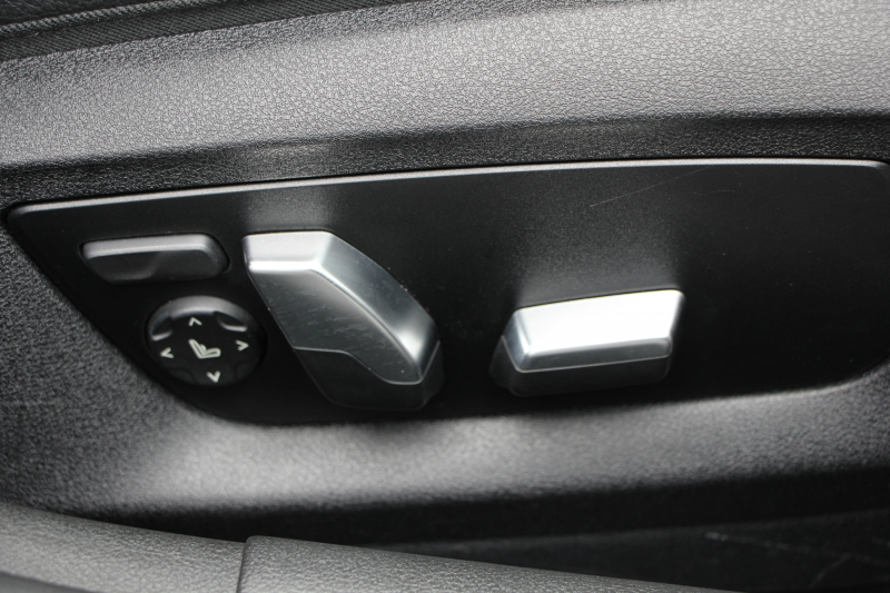 BMW 5シリーズ 540i Xdrive ﾂｰﾘﾝｸﾞMｽﾎﾟｰﾂ ﾃﾞﾋﾞｭｰP 4WD☆期間限定掲載☆直6ﾀｰﾎﾞ340馬力  全ﾋｰﾀｰ黒革 ｿﾌﾄｸﾛｰｽﾞﾄﾞｱ ｼﾞｪｽﾁｬｰC 液晶ﾒｰﾀｰ HUD 追従ACC LEDﾍｯﾄﾞﾗｲﾄ ﾀｯﾁ画面ﾅﾋﾞTV Mｽﾎﾟｰﾂﾌﾞﾚｰｷ 360度ﾊﾟﾉﾗﾏｶﾒﾗ 19AW ｱﾝﾋﾞｴﾝﾄﾗｲﾄ 電動ﾄﾗﾝｸ  2年保証