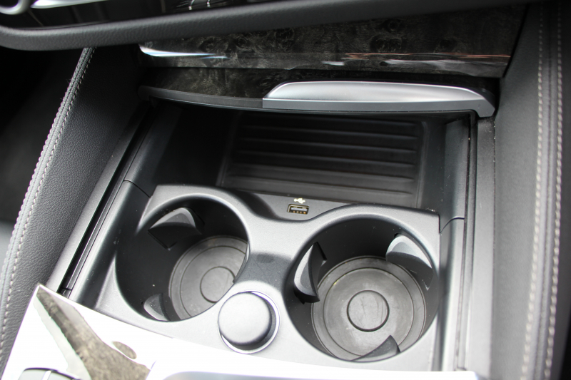 BMW 5シリーズ 530i ﾗｸﾞｼﾞｭｱﾘｰ 真珠色 高出力 252馬力 全ﾋｰﾀｰ黒革 追従ACC ｽﾃｱﾘﾝｸﾞｻﾎﾟｰﾄ ﾌﾙｾｸﾞTV ﾀｯﾁ画面HDDﾅﾋﾞTV 360度ｶﾒﾗ LEDﾍｯﾄﾞﾗｲﾄ ｵｰﾄﾊｲﾋﾞｰﾑ ｱﾝﾋﾞｴﾝﾄﾗｲﾄ ｽﾏｰﾄｷｰ PDC緊急ﾌﾞﾚｰｷ 2年保証