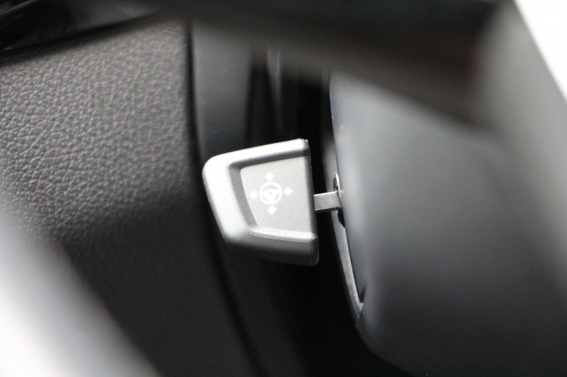 BMW 5シリーズ 530i ﾗｸﾞｼﾞｭｱﾘｰ 真珠色 高出力 252馬力 全ﾋｰﾀｰ黒革 追従ACC ｽﾃｱﾘﾝｸﾞｻﾎﾟｰﾄ ﾌﾙｾｸﾞTV ﾀｯﾁ画面HDDﾅﾋﾞTV 360度ｶﾒﾗ LEDﾍｯﾄﾞﾗｲﾄ ｵｰﾄﾊｲﾋﾞｰﾑ ｱﾝﾋﾞｴﾝﾄﾗｲﾄ ｽﾏｰﾄｷｰ PDC緊急ﾌﾞﾚｰｷ 2年保証